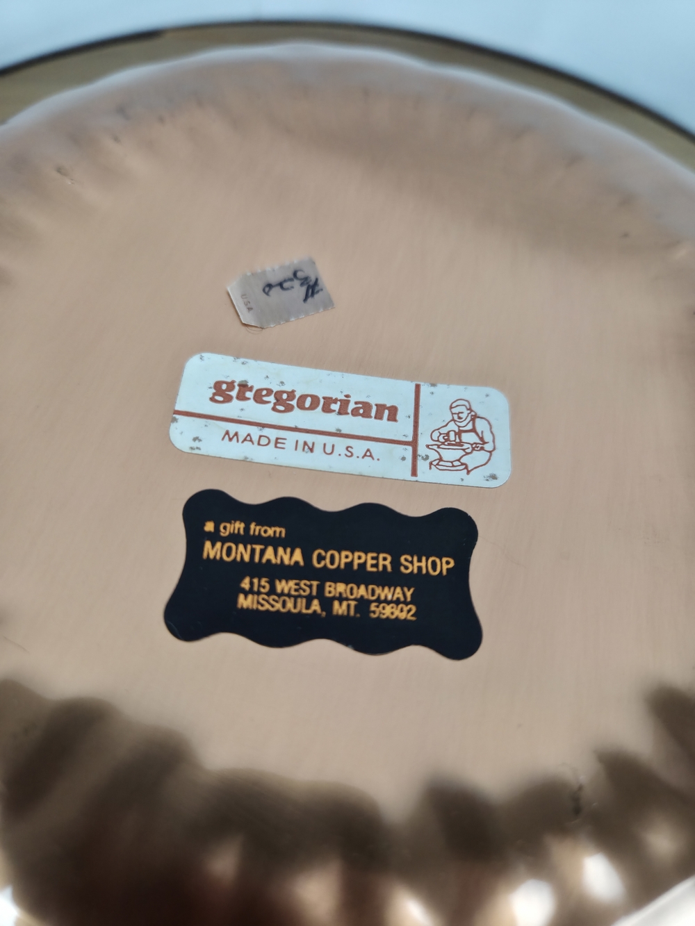 Gregorian..Hammered Copper Decorative Bowl - Warm Copper Tone - Picture 6 of 7